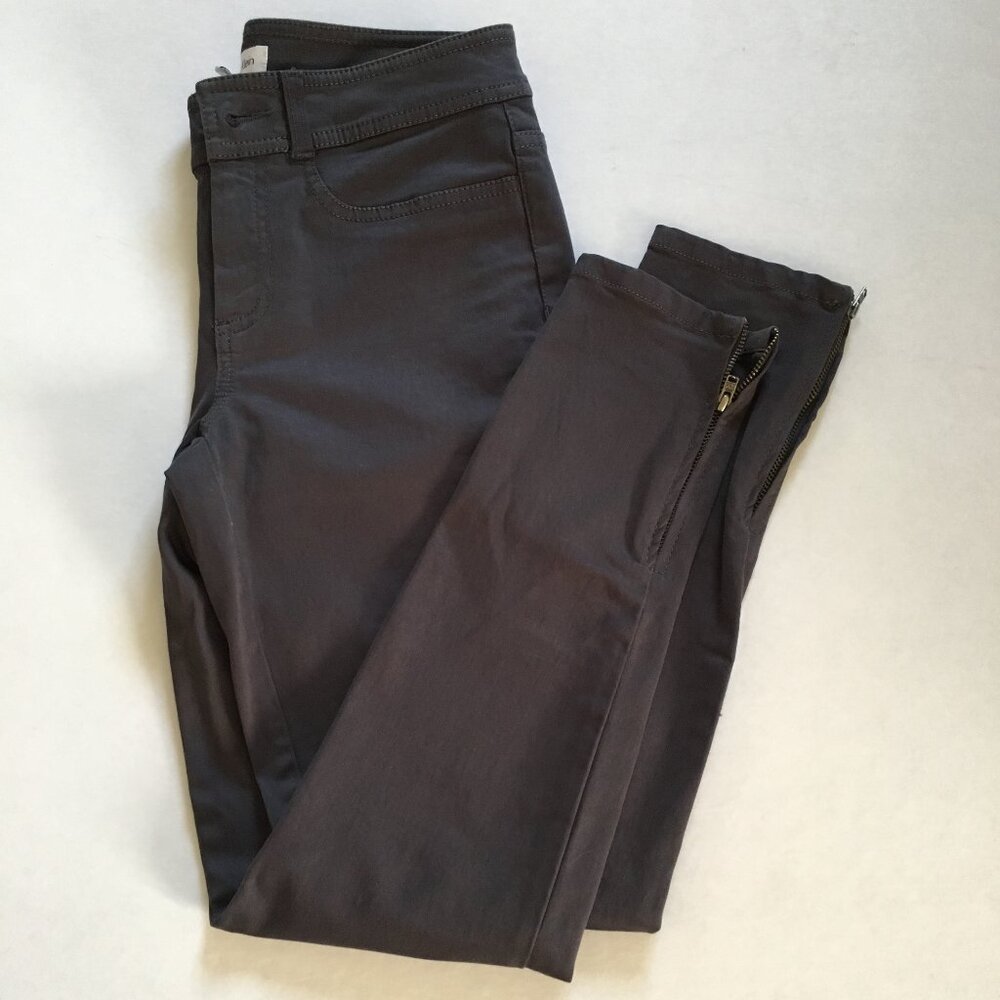 CALVIN KLEIN gray soft jeans